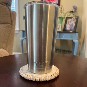 YETI Stainless Steel Tumbler - 20 oz